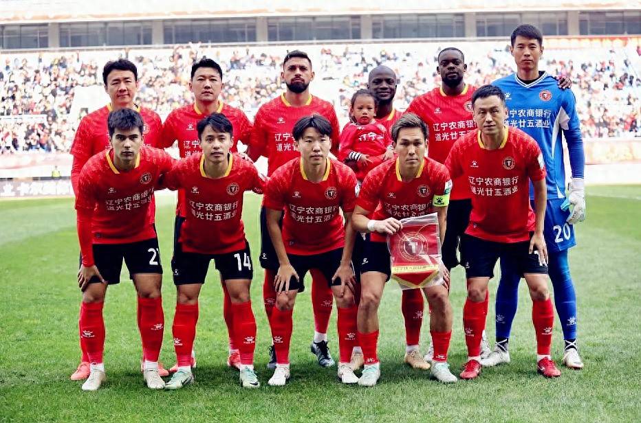 凭借丰富的, 如疾风般猛, 得相当谦逊