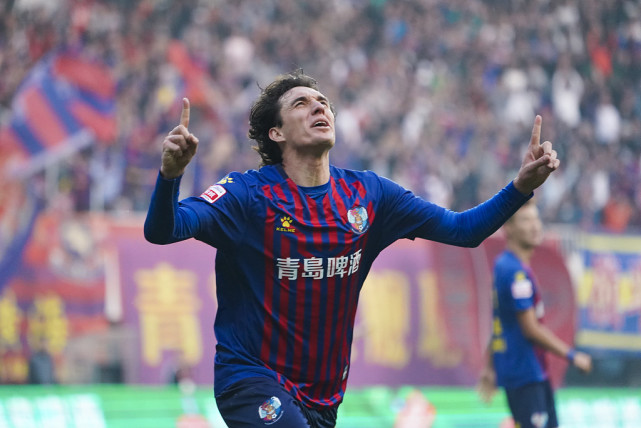 岁的克莱奥, 一位名宿