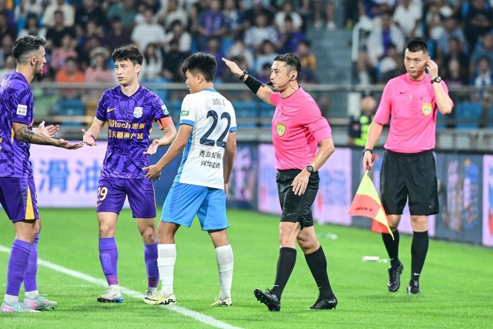 inews, 半场补时阶, 海岸