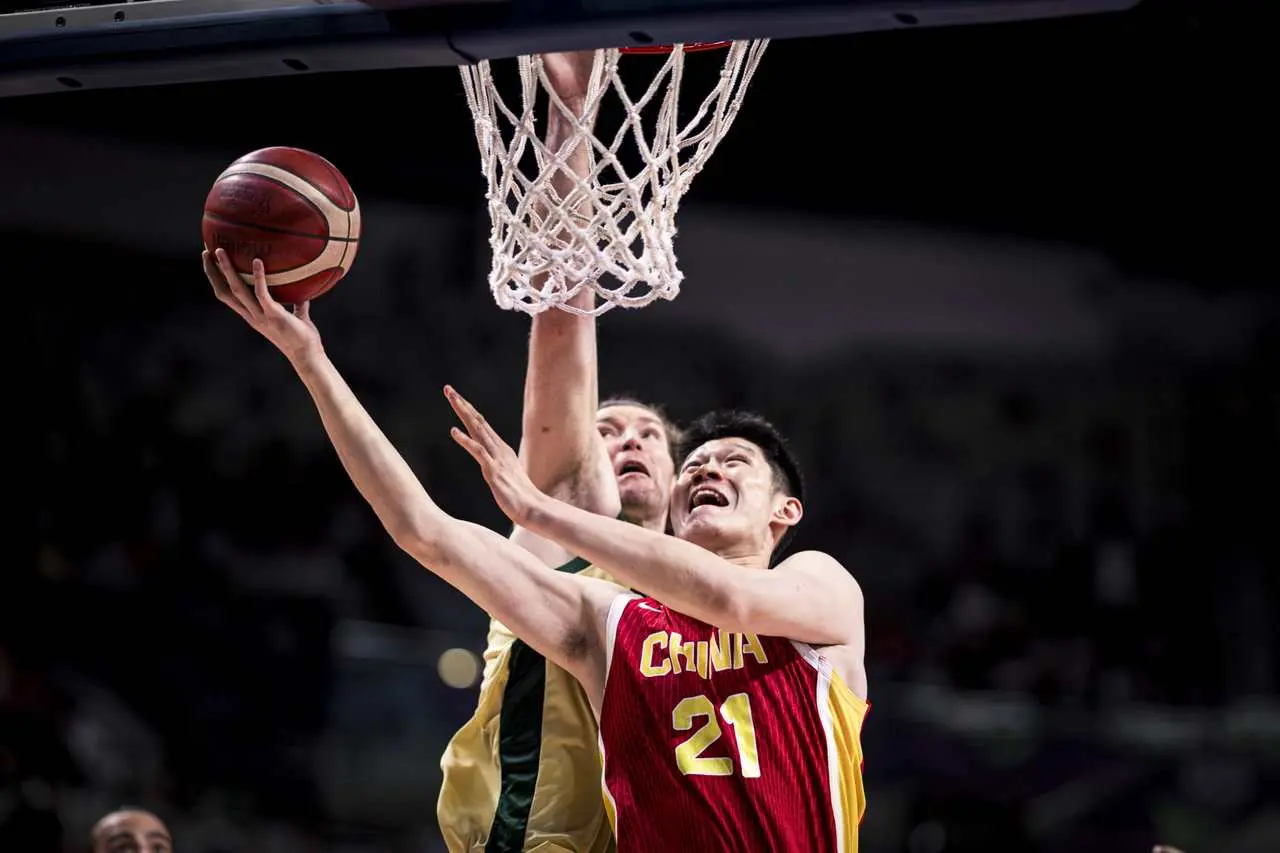 有所下降, 篮下不断冲