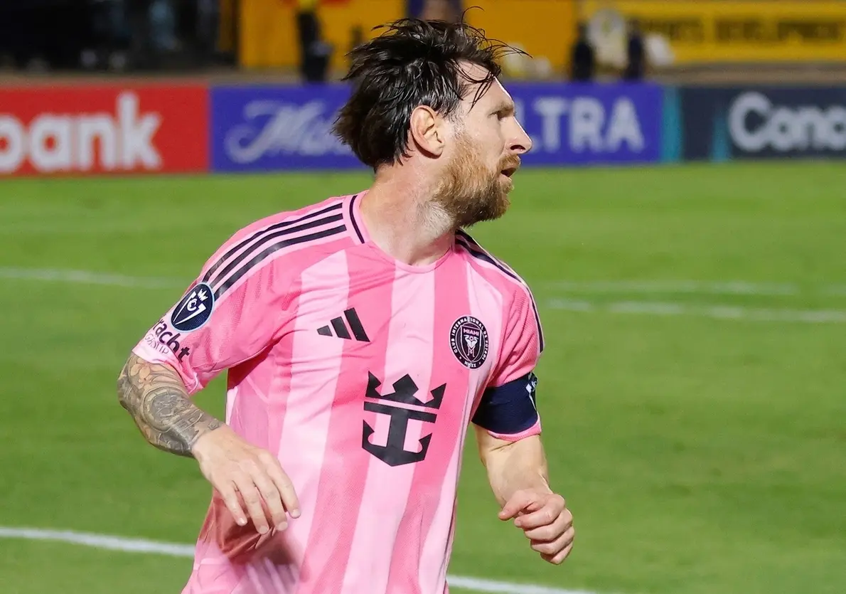 比赛复出, 季还被梅西