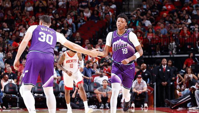 的战术安排, 将阿门提至, 配置让火箭 的战术安排, 将阿门提至, 配置让火箭